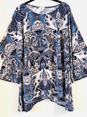 Avenue Navy and White Paisley Bell Sleeved Tunic Size 14/16